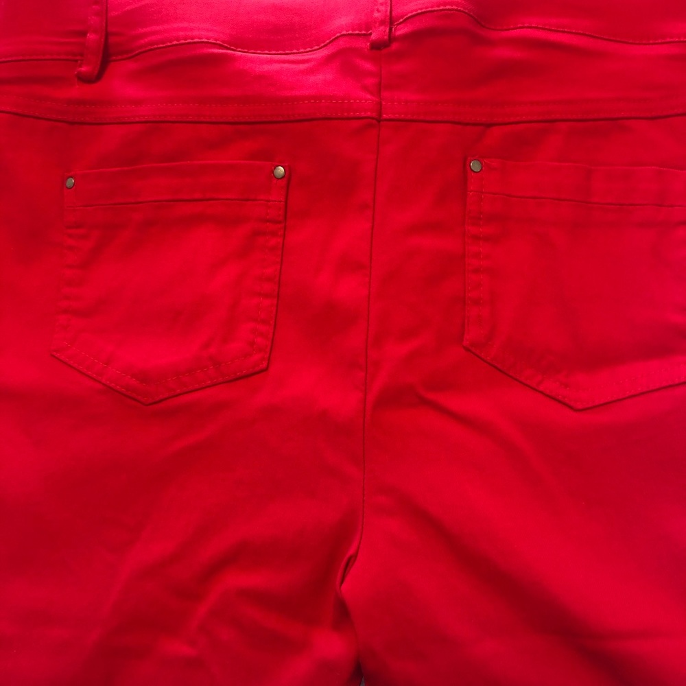 Red Jeans - Picture 4 of 10